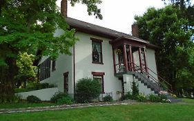 The Pines Of Dresden Bed & Breakfast Dresden Oh 3*